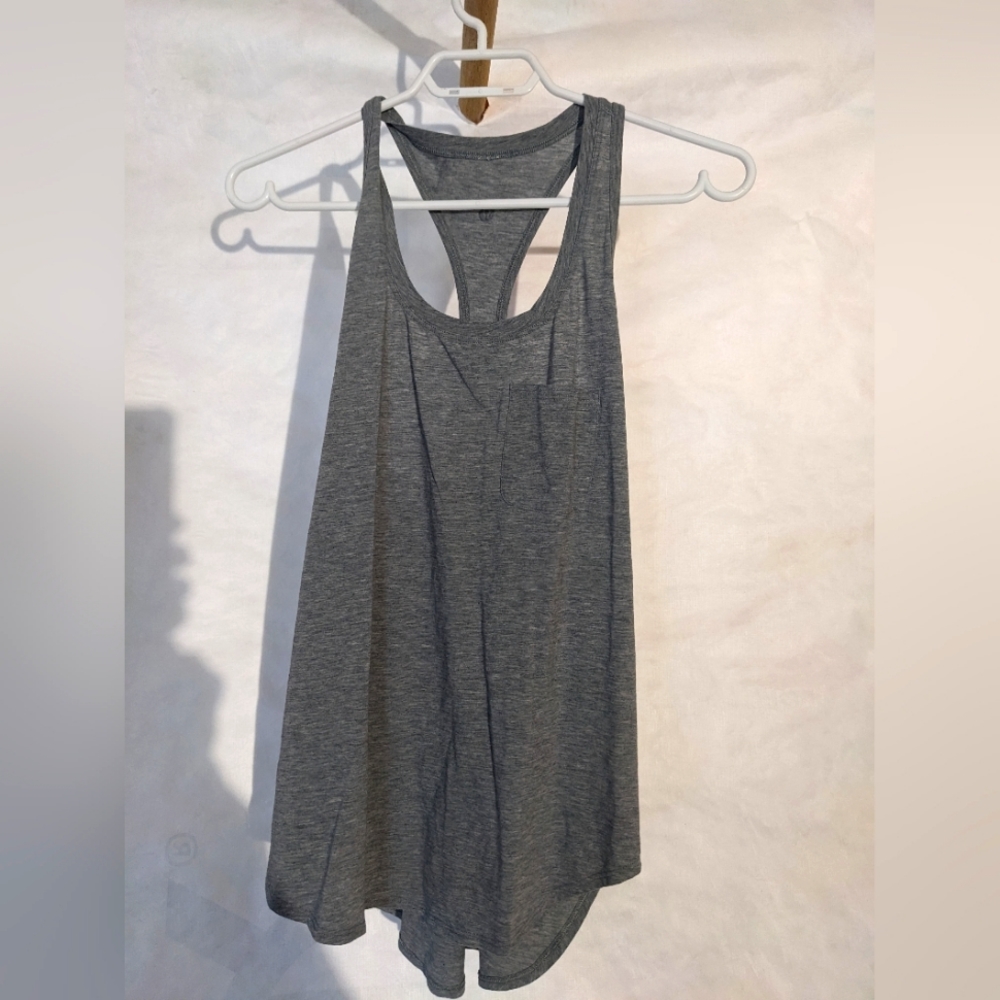 ⚡3 for $45⚡ NWOT Lululemon grey tank